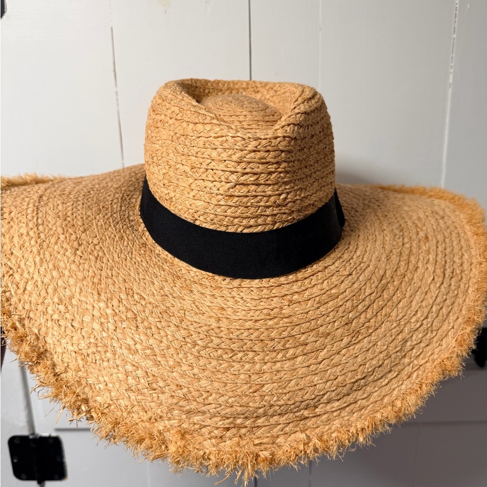Stylish Tan Straw Hat for Women - Picture 3 of 4